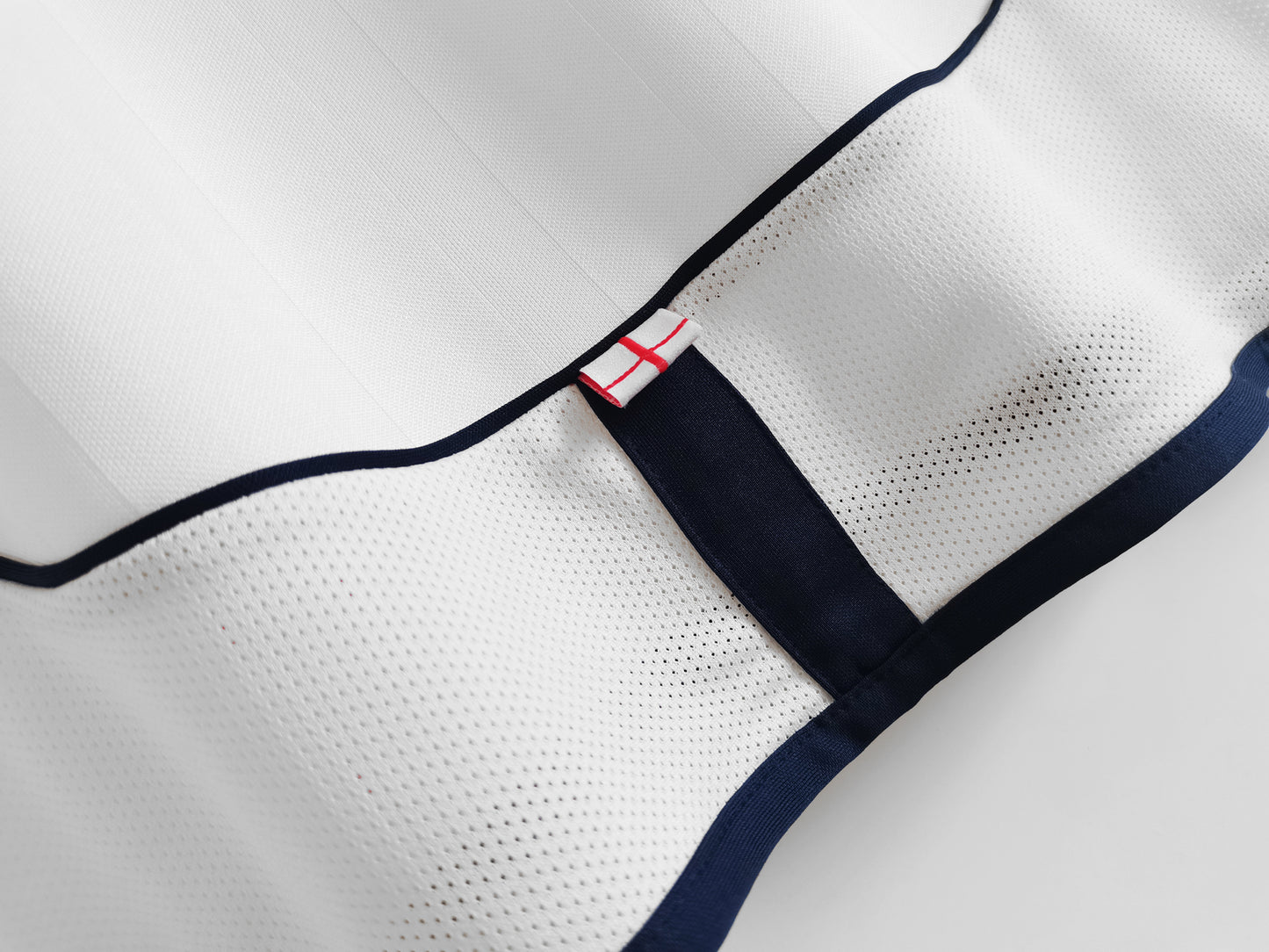 England World Cup 2002 Home Jersey - Long Sleeve